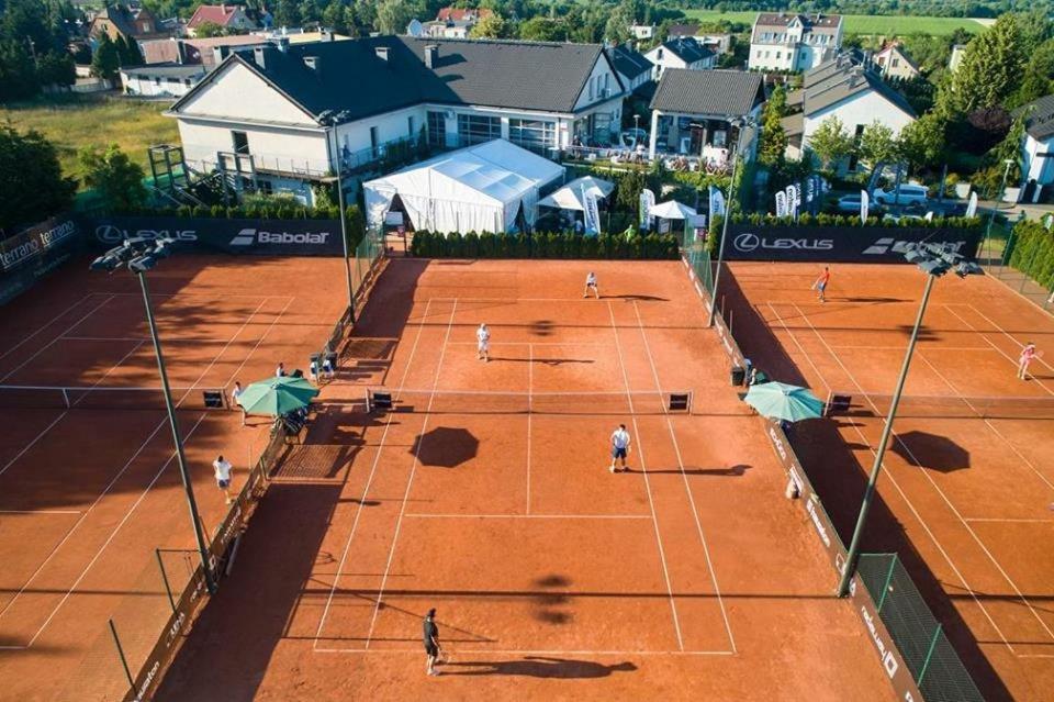 Hotel Restauracja Tenis Kortowo Poznaň Exteriér fotografie